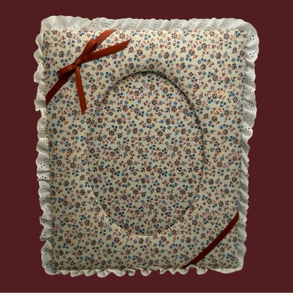 Vintage Fabric Padded Picture Frame 1980s Retro Floral Handmade Cottagecore Lace - Picture 1 of 12